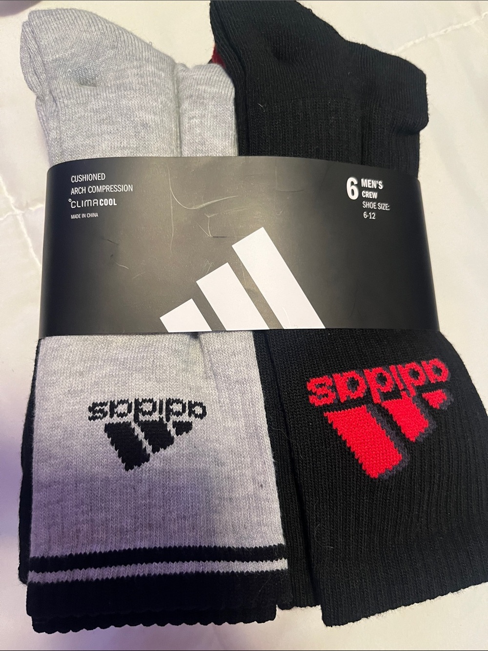 adidas Men's Crew Socks Pack — 2 Black, 2 Gray, 1 Red, 1 White NWT Retail 24$